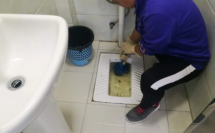 桃城疏通蹲坑